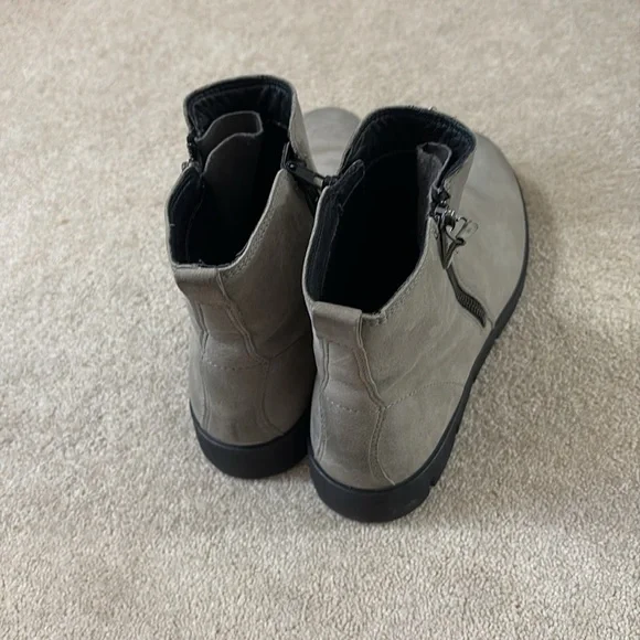 Ecco women’s Bella boots gray size 40 - Picture 3 of 8